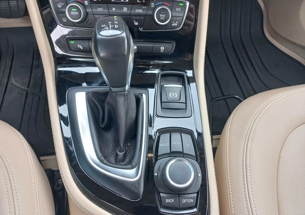 BMW Seria 2 cena 56700 przebieg: 92452, rok produkcji 2015 z Nowe Miasteczko małe 352